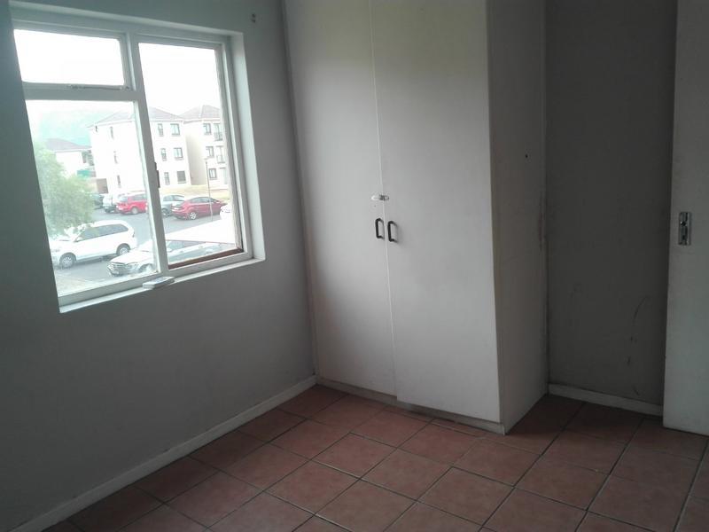 To Let 1 Bedroom Property for Rent in Guldenland Western Cape